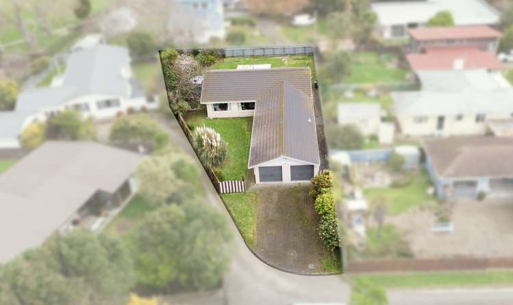 126C Long Melford Road Awapuni_21