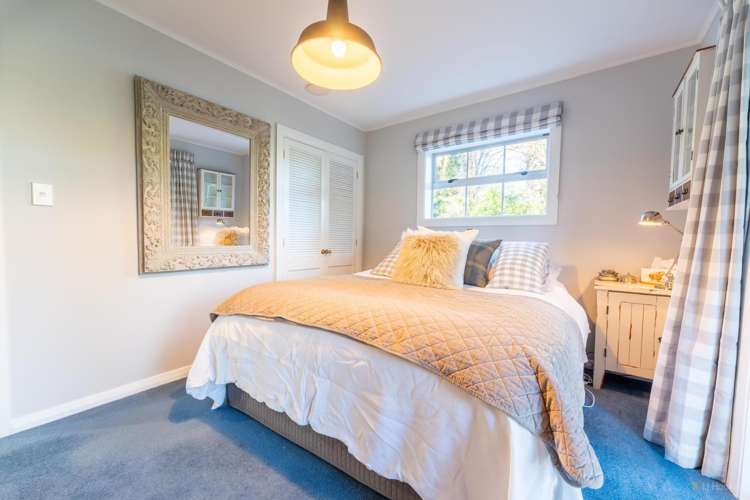 100 Oak Street Orari_10