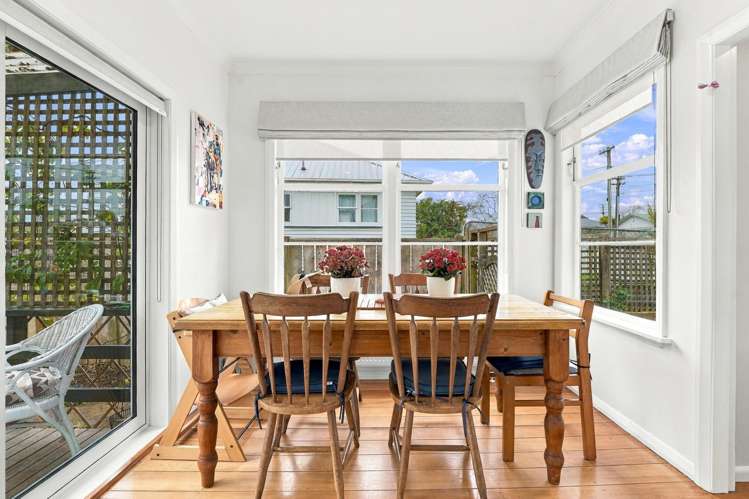 8 Hutchison Crescent Durie Hill_6