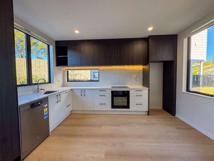 13a Molley Green Place 10044_1