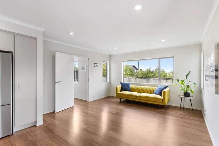 135 Vipond Road Stanmore Bay_8