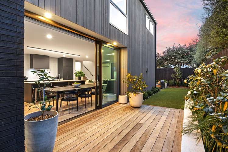 2/35 Saint James Avenue_2
