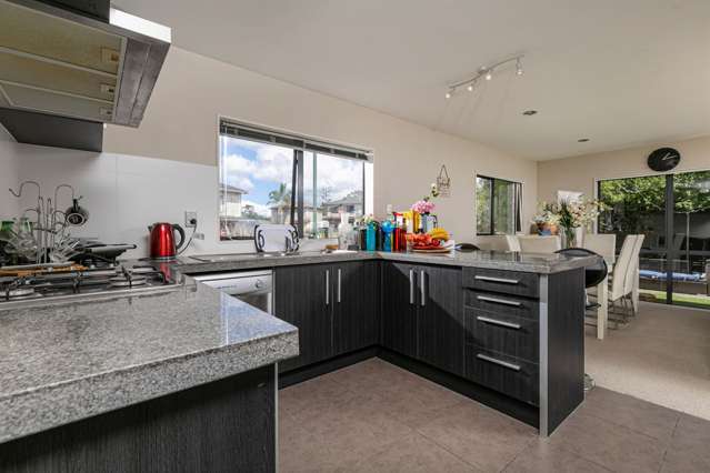 39 Riverglade Parkway Te Atatu South_2