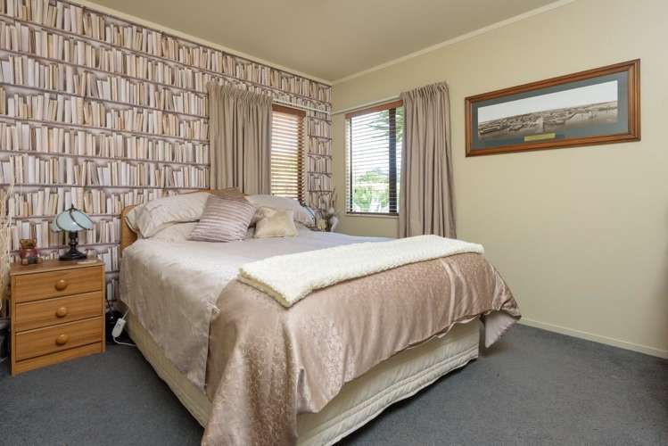 7 Aurora Avenue Welcome Bay_8