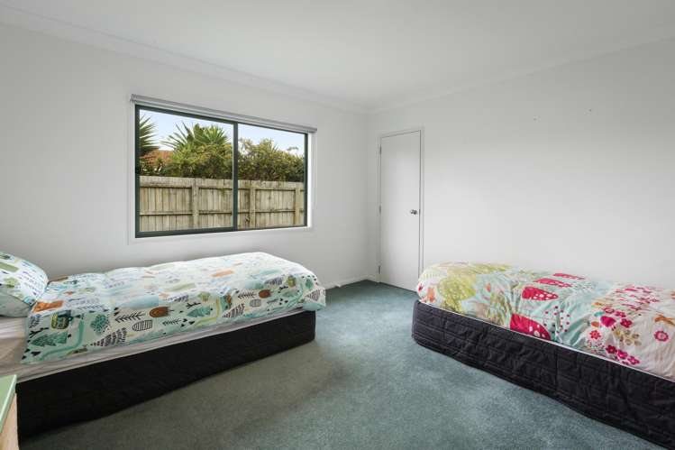 8 Athenree Heights Athenree_17