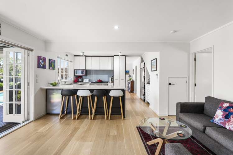 70 Lloyd Avenue Mount Albert_6