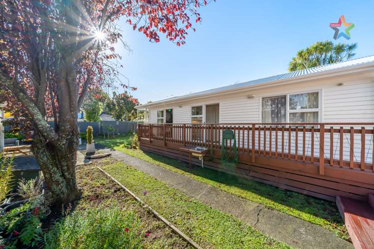 7 Hine Road Wainuiomata_20