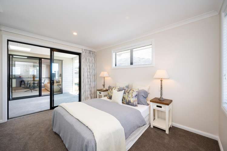 52 Read Crescent, LOMBARDY, Willowbrook Community Clive_5