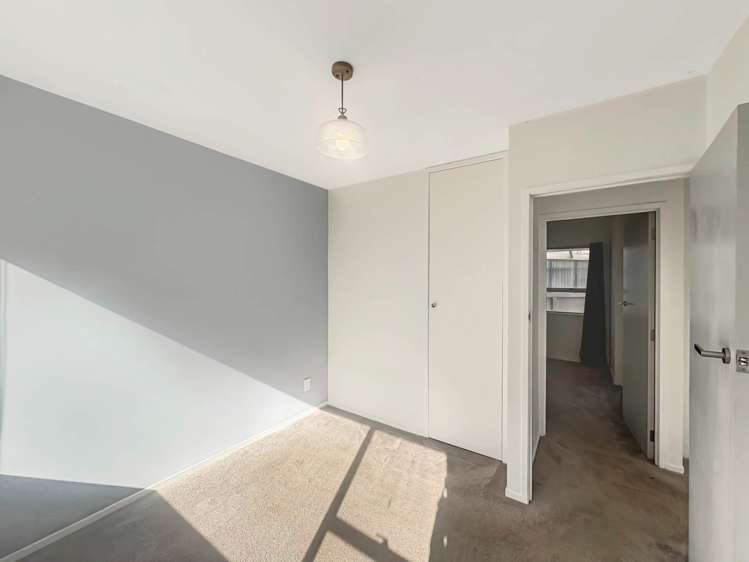 2/32 Canal Road Avondale_8