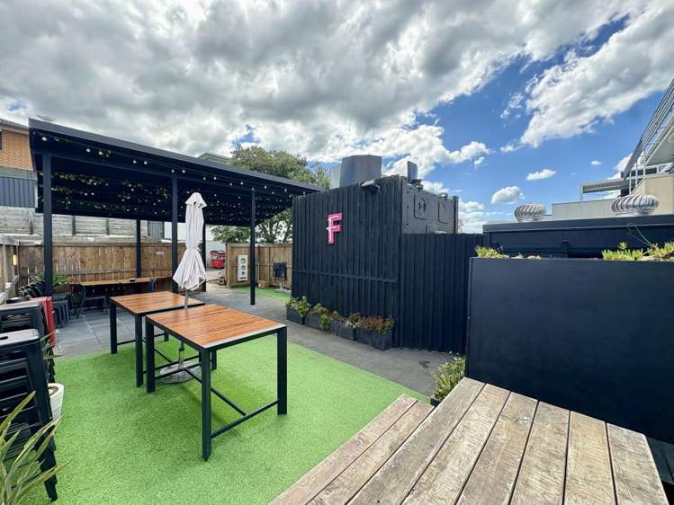 108 Maunganui Road Mount Maunganui_3