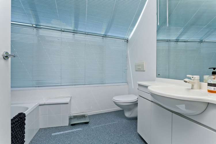 2/51 Rangitoto Terrace Milford_20