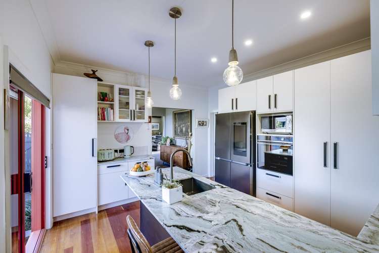 10 Dolbel Street Taradale_13
