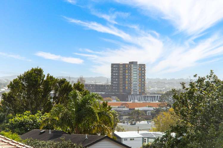 106 Taylor Street Blockhouse Bay_11