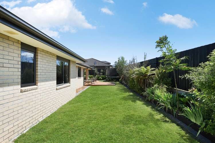 87b Dixon Road Glenview_21