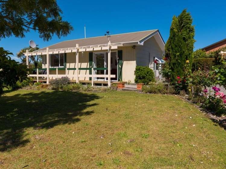 13 Miro Street Rarangi_17