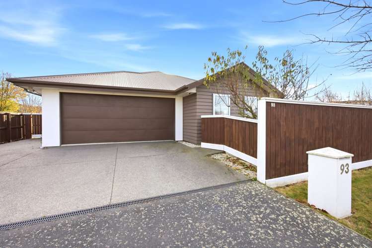 93 Cairnbrae Drive_2