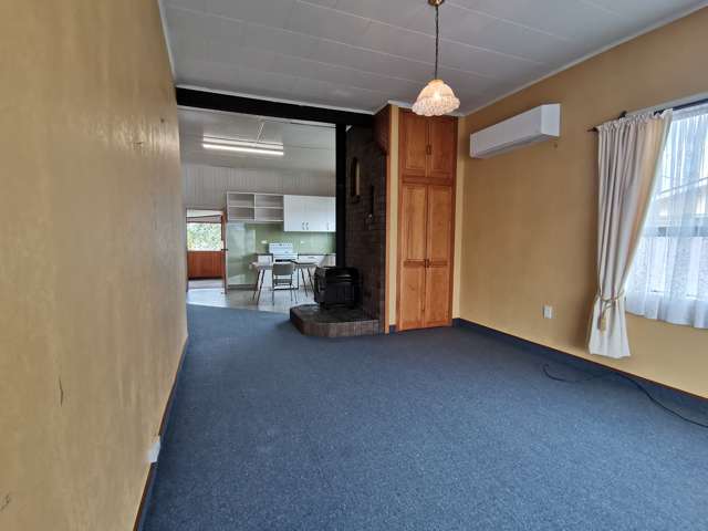 124 Davie Street Hokitika_4