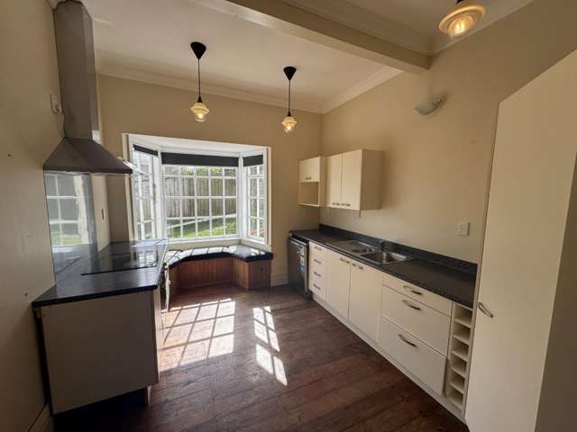  27 Tawa Terrace Tawa_1
