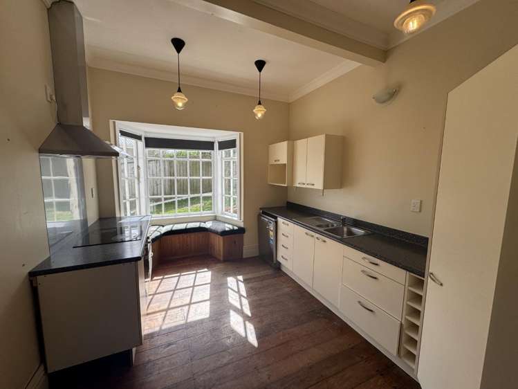  27 Tawa Terrace Tawa_1
