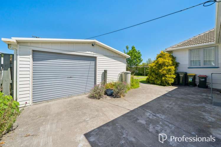 6 Hewer Crescent Naenae_18