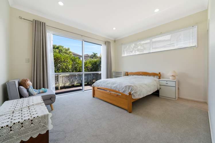 18 Askerne Drive Flat Bush_6