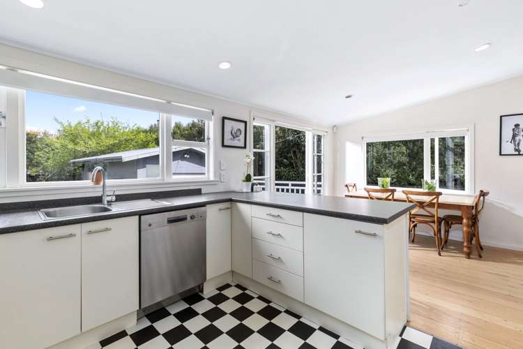 3 Ozone Road Stanmore Bay_6