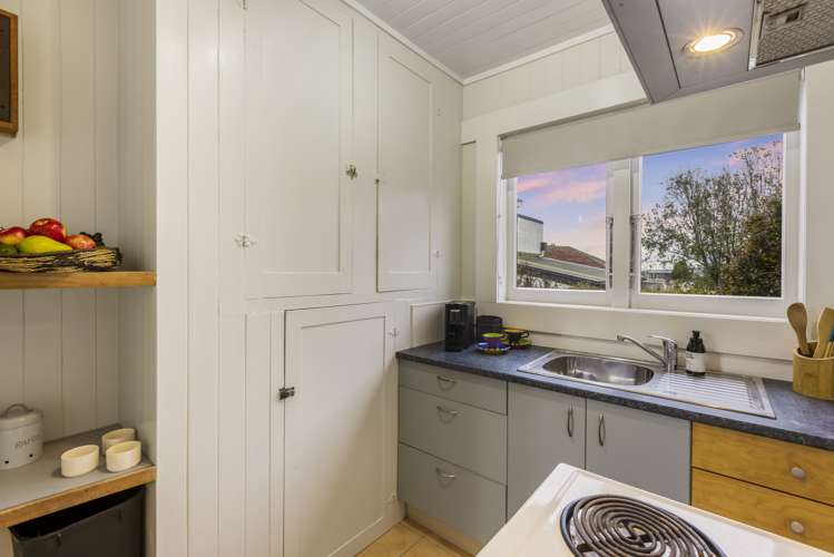 19 Tirimoana Road Te Atatu South_5