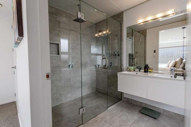 7 Pine Tree Road Hokitika_9