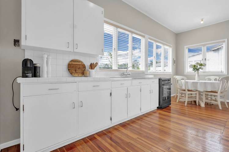 63 Commissariat Road Mount Wellington_7