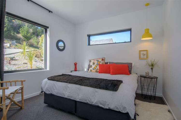 13 Vancouver Drive Queenstown_16