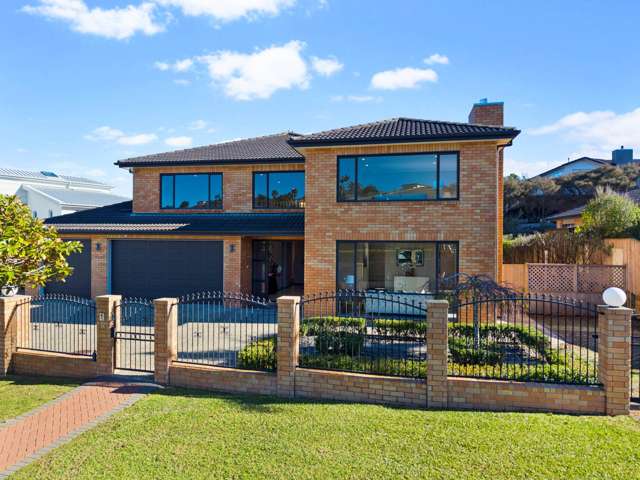 Spacious & Elegant Brick Home in Pinehill.