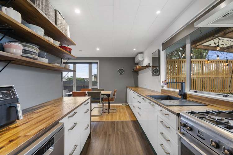 28 Neal Crescent Onekawa_2