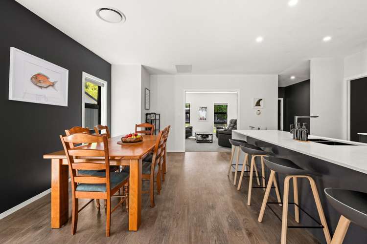 69 Oak Road Poraiti_10