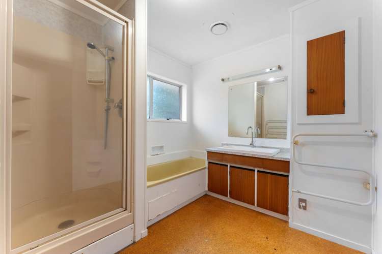 8 McDowell Crescent Hillcrest_10
