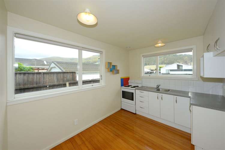2/6 Clark Street Sumner_6