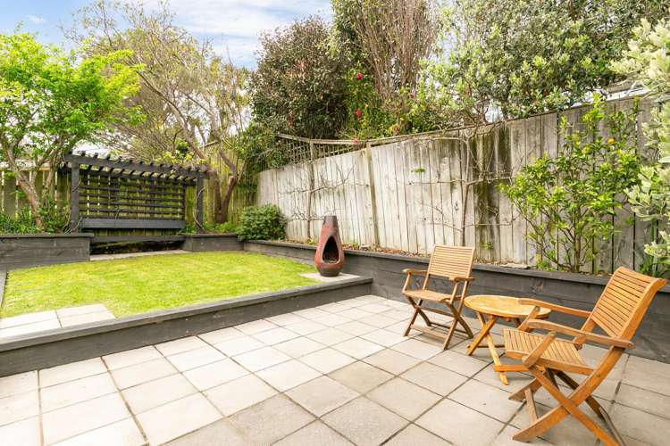 81 Austin Street Mount Victoria_11