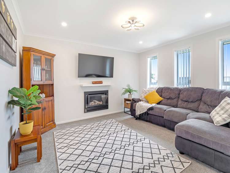 13 Mediterranean Grove Fitzherbert_11