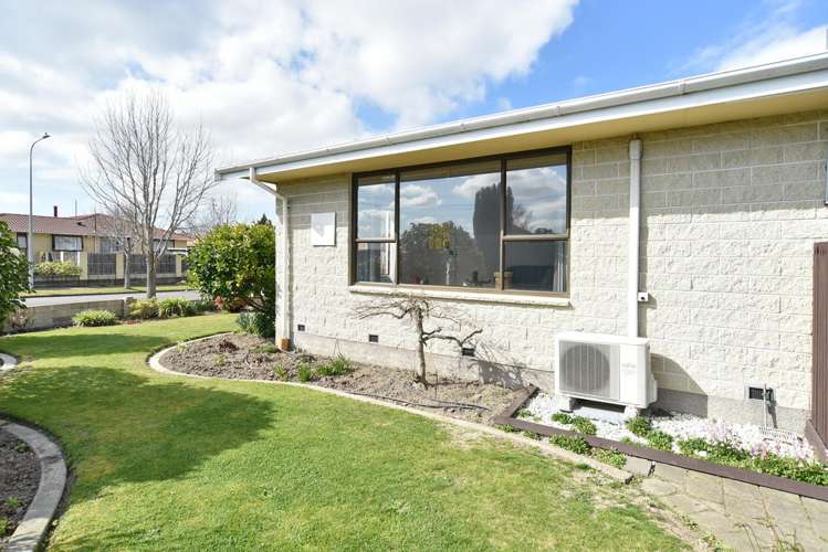 2/77 Glenmore Avenue Casebrook_18