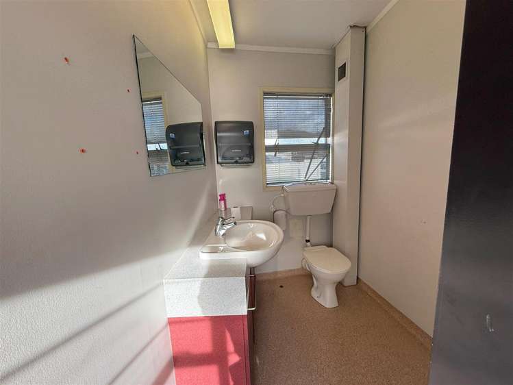 336 Cambridge Terrace Naenae_17