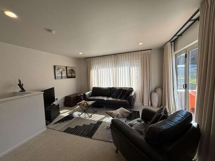 9/208 Lake Terrace 2775_5