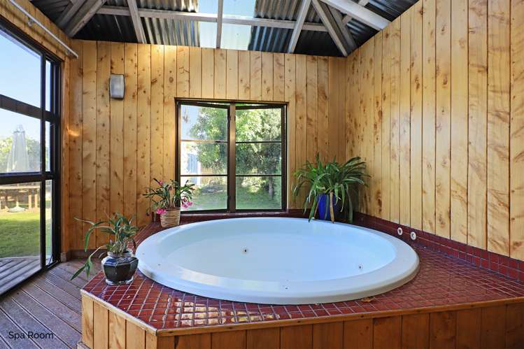 906 Williams Street Mahora_16