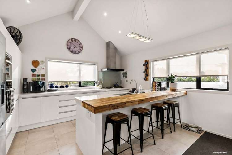 475a Beach Road Murrays Bay_2