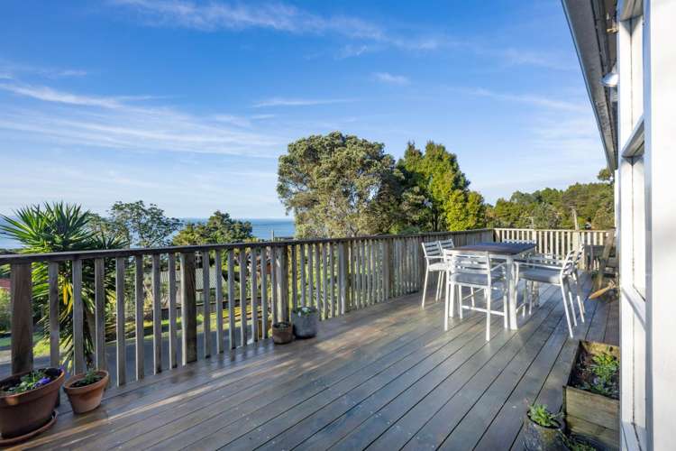 19 Kauri Point Road Laingholm_2