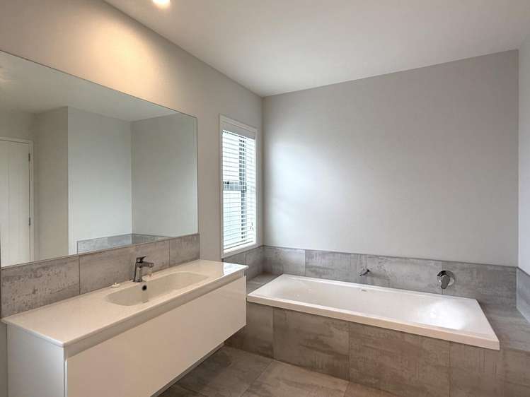 21 Matepu Crescent Pyes Pa_28