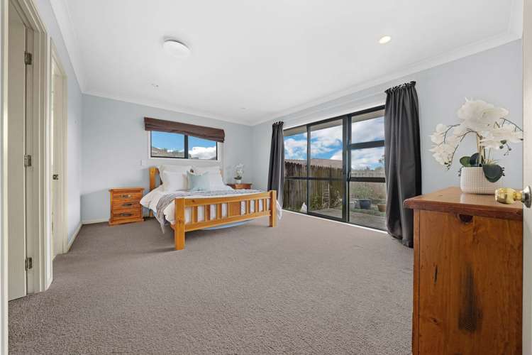 25 Castlehill Court Wattle Downs_15