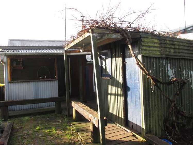 115 Broadway Reefton_13