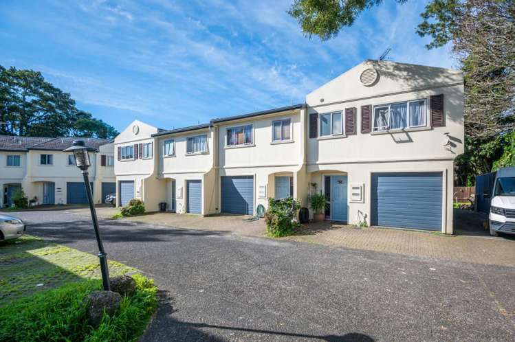 1-28, 150 Mt Wellington Highway_2