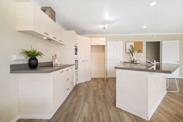 27 Glenross Drive Wattle Downs_4