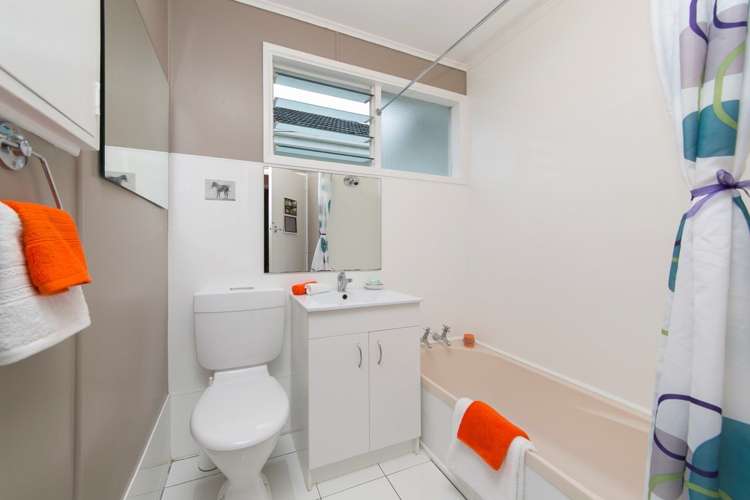 2/159 Titirangi Road New Lynn_11