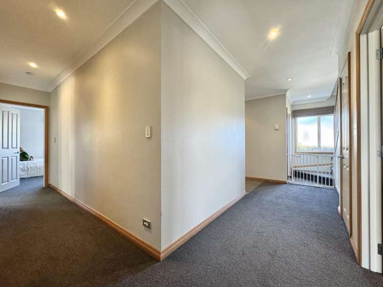 46 Tirimoana Road Te Atatu South_9